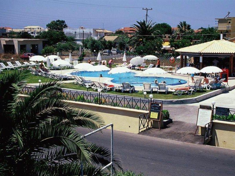 Tzevenos Apartments Agios Georgios  Buitenkant foto